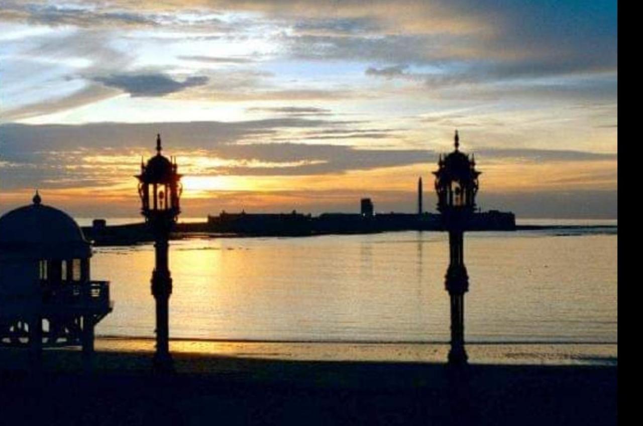 Alojamientos Cadiz Sol Ngoại thất bức ảnh